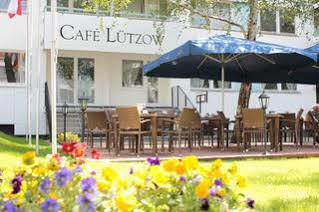 Hotel Luetzow Берлин Екстериор снимка